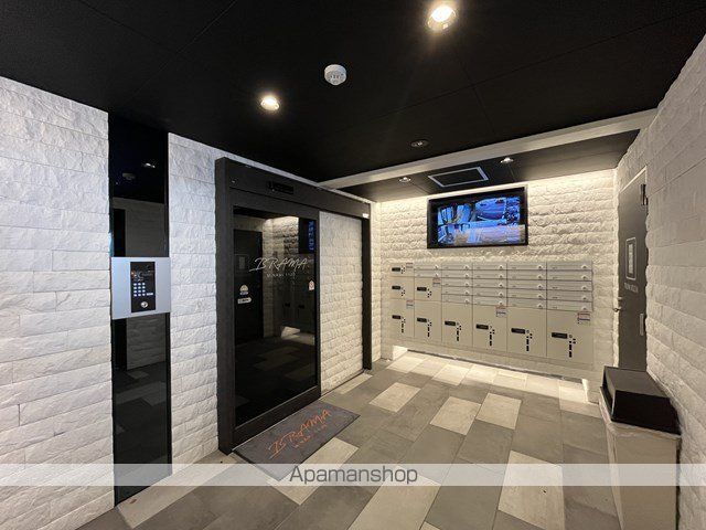 BRAMA南11条の玄関写真