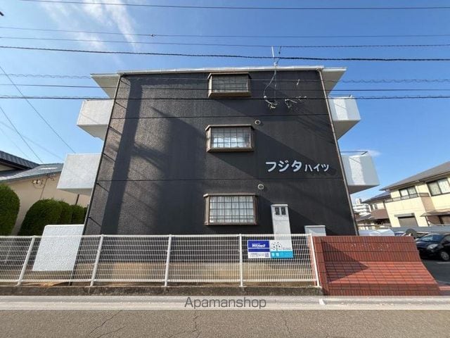 フジタハイツの外観写真