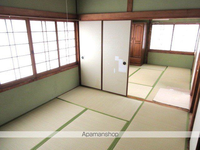 佐世保市 2階建 築52年の内装写真