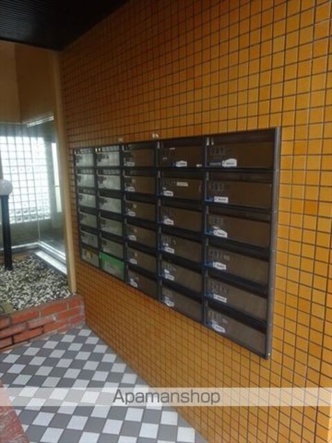 和歌山県和歌山市吹屋町４丁目[2LDK/60.47m2]の共用部1