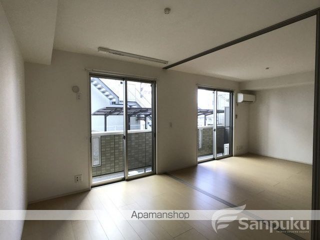 Y.サイレント ヴィラージュの内装写真