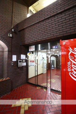 藤和伊勢佐木ハイタウンの玄関写真