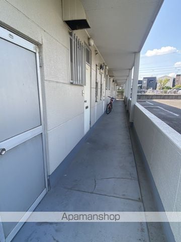 レイクグリーン三好 B棟の外観写真