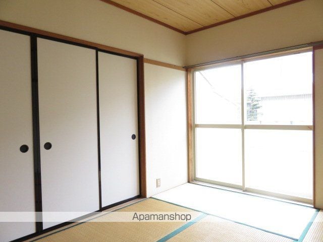 ハイツバロンの玄関写真