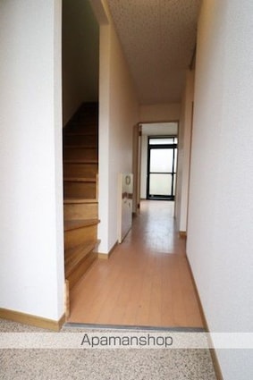 東京都昭島市拝島町５丁目[2DK/46.37m2]の玄関