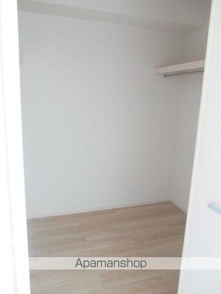 和歌山県和歌山市鳴神[2LDK/58.64m2]の収納