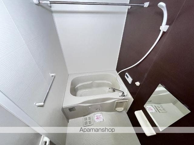 スプリング ライトの内装写真