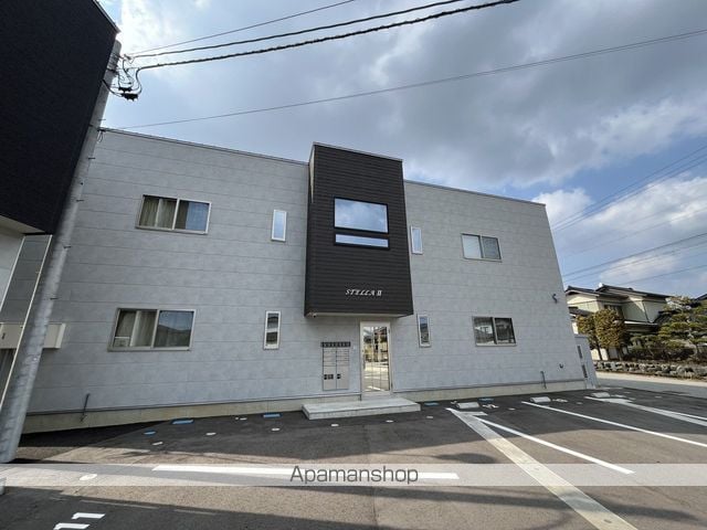 STELLA IIの外観写真