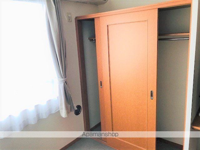 レオパレスシェソワIVの内装写真