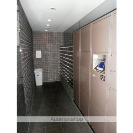 東京都文京区春日２丁目[2LDK/57.04m2]の共用部