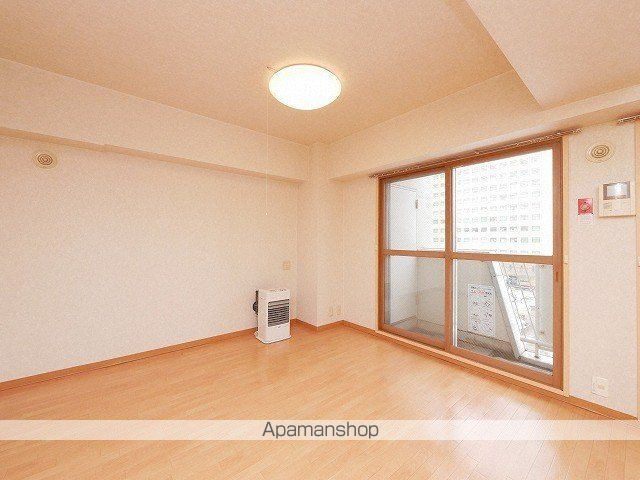 リベルティ大通の内装写真