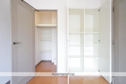 ラフィーネ阿佐谷[1LDK/48.4m2]の収納