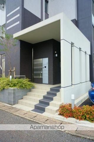 プランドール綾の玄関写真