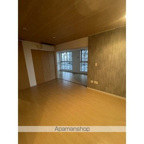 東雲キャナルコートCODAN19号棟の内装写真