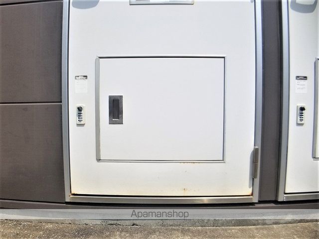 レオパレスｐｒｏｓｐｅｒｉｔｅ[1K/26.08m2]の玄関