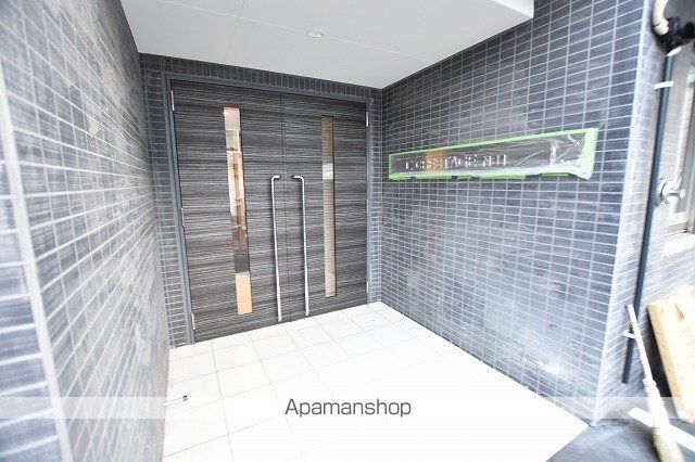 クレステージN31の玄関写真