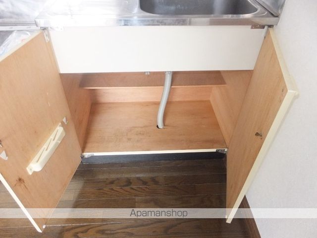 元町アパートメントの内装写真