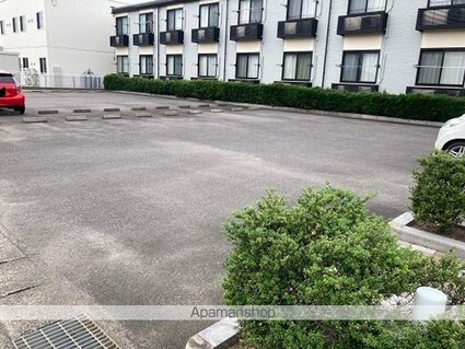 レオパレス島田[1K/28.02m2]の駐車場