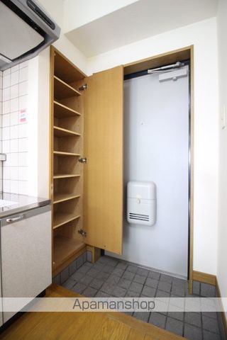 アークハイツ内山下の内装写真