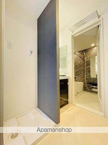 SLANT WALLSの内装写真