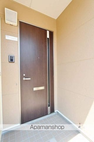 カネイコート日開野の玄関写真