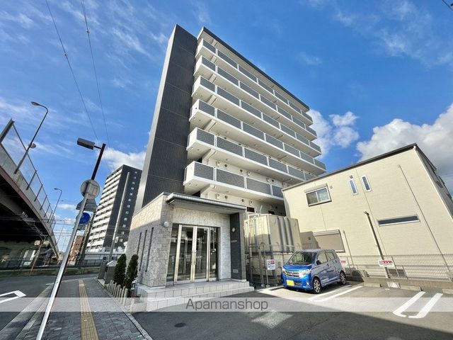 和歌山市吉田のマンションの外観1