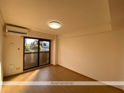 エスティガーデン[1K/27.66m2]のリビング・居間