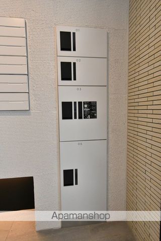 フロンティアの玄関写真