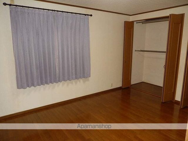福津市 1階建 築33年の内装写真