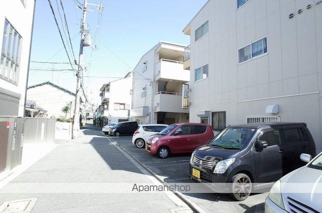 中村マンションの玄関写真