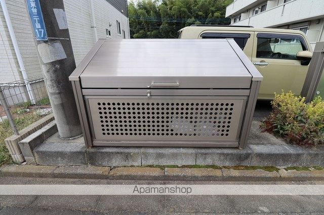 L ARCHEの外観写真