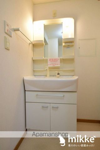 クリスタル Cの内装写真