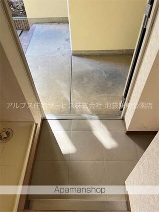 ルート若松町マンション[1K/17.36m2]の玄関