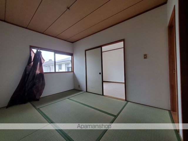 メゾンサナダの内装写真