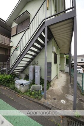 グリーンハイツ多摩[1R/20m2]のエントランス