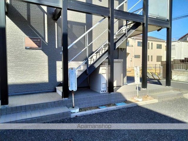レオパレスラボール Iの玄関写真
