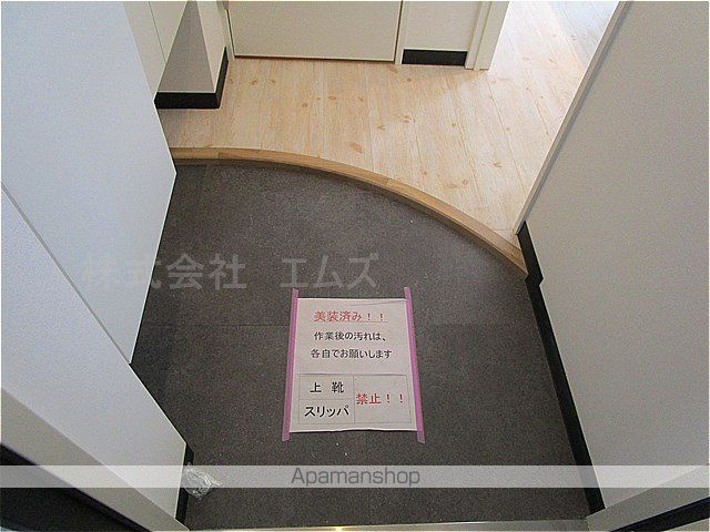 TROIS 1STの内装写真