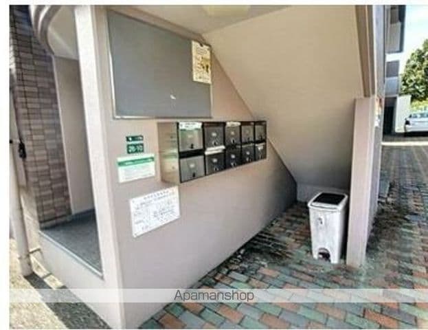 ハイ・コート堤丘の玄関写真