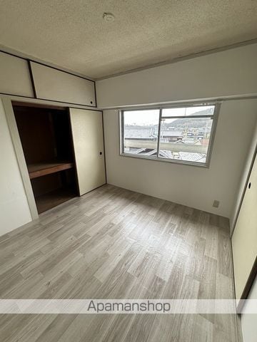ヴィラナリー川津2号棟の内装写真