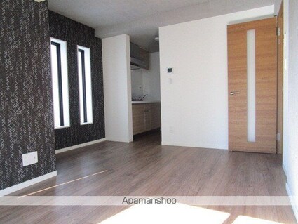 東京都杉並区高円寺南２丁目[1LDK/40.06m2]のリビング・居間