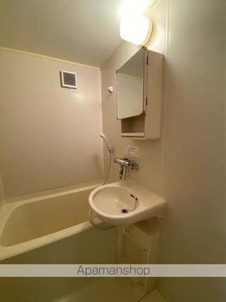 香川県高松市西宝町３丁目[1R/18.69m2]のバス