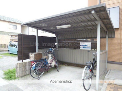 セジュールＩＨＡＲＡ[1R/25.11m2]のエントランス