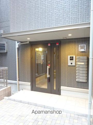 大阪市四つ橋線 岸里駅 徒歩10分 3階建 築10年の玄関写真