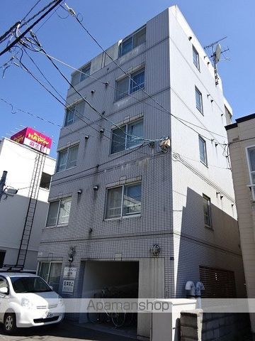 メゾンエクレーレ北35条の外観写真