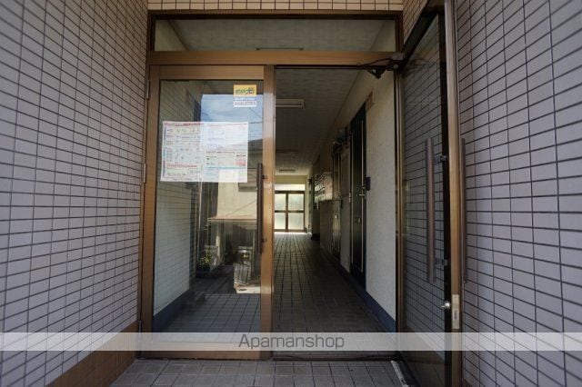 サニーハウス生駒の玄関写真