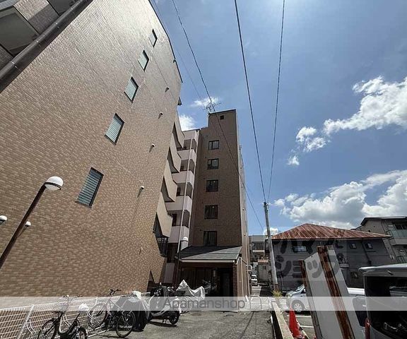 ライオンズマンション東山弐番館の外観写真