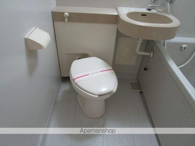 Single Quarters 西賀茂の内装写真