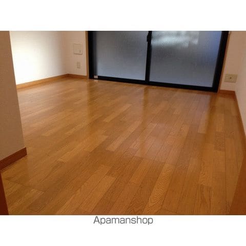 アンプルール フェール MANAの内装写真