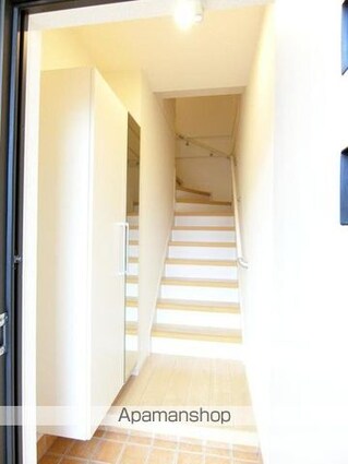 グランドソレーユＡ[2LDK/57.21m2]の玄関