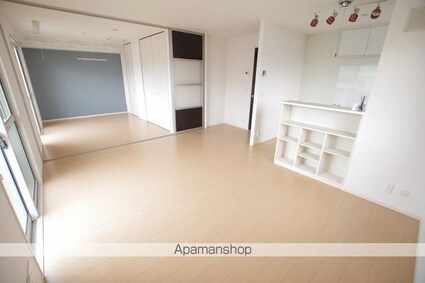 ヴァン・カルチェ　Ｄ棟[2LDK/65.57m2]のリビング・居間